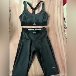 Alo airlift hight waist leggings$bra
